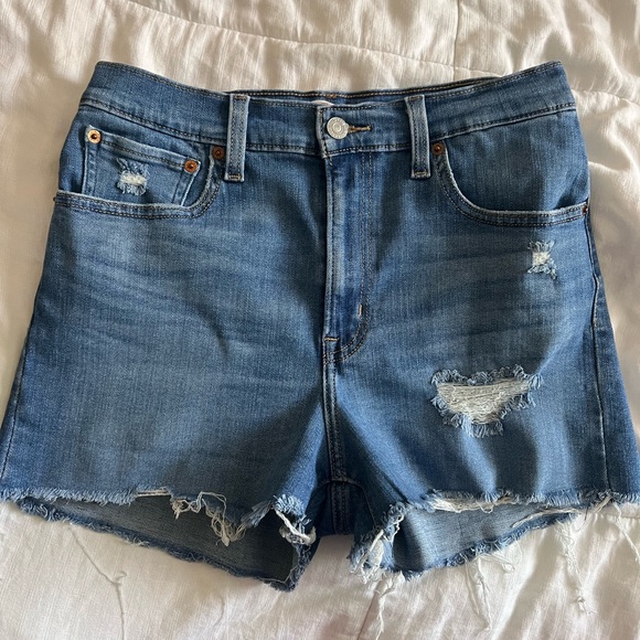Women's Levi's® High Rise Frayed Hem Jean Shorts - Picture 1 of 3